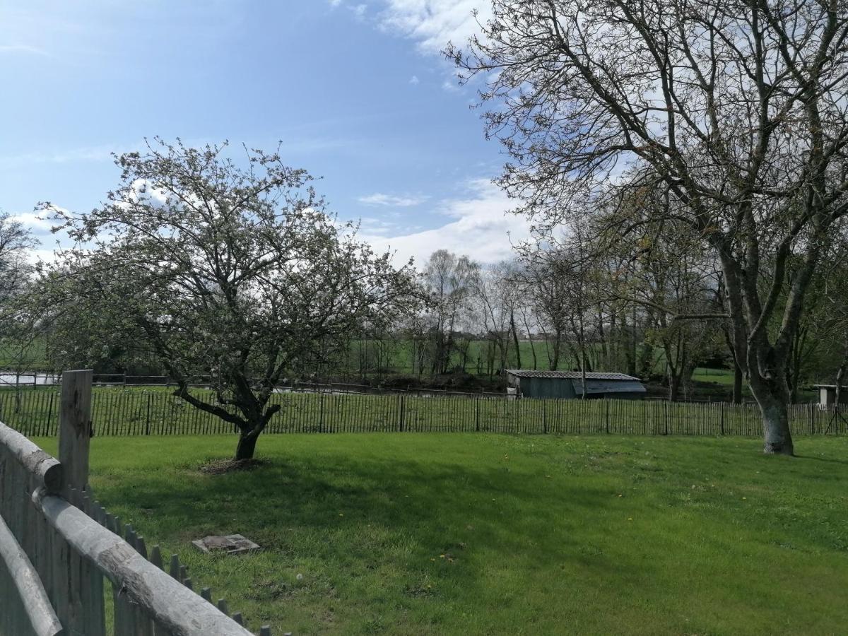 Les Petites Rives De La Motte Villa Pleugueneuc Exterior photo